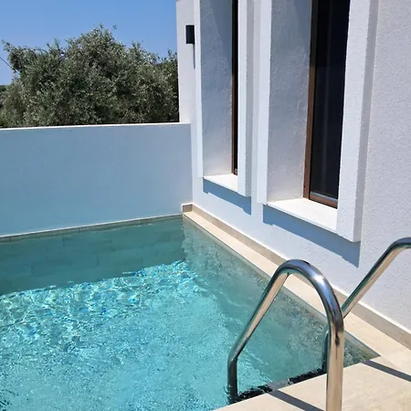 فيلة Nikos Vkl *